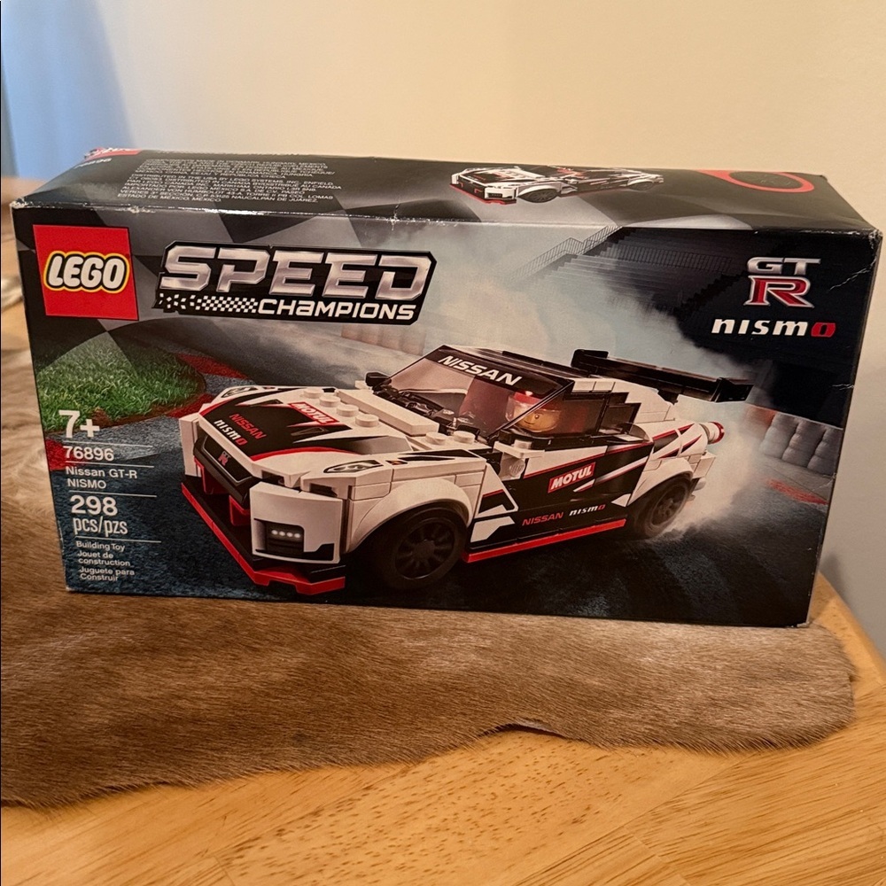 Lego Speed Champions Nissan GT-R NISMO 76896 298 pcs NEW/Sealed